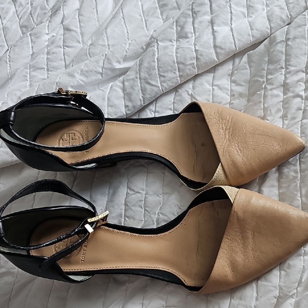 Tory Burch Black and Cream Small Heel Shoes 8M
